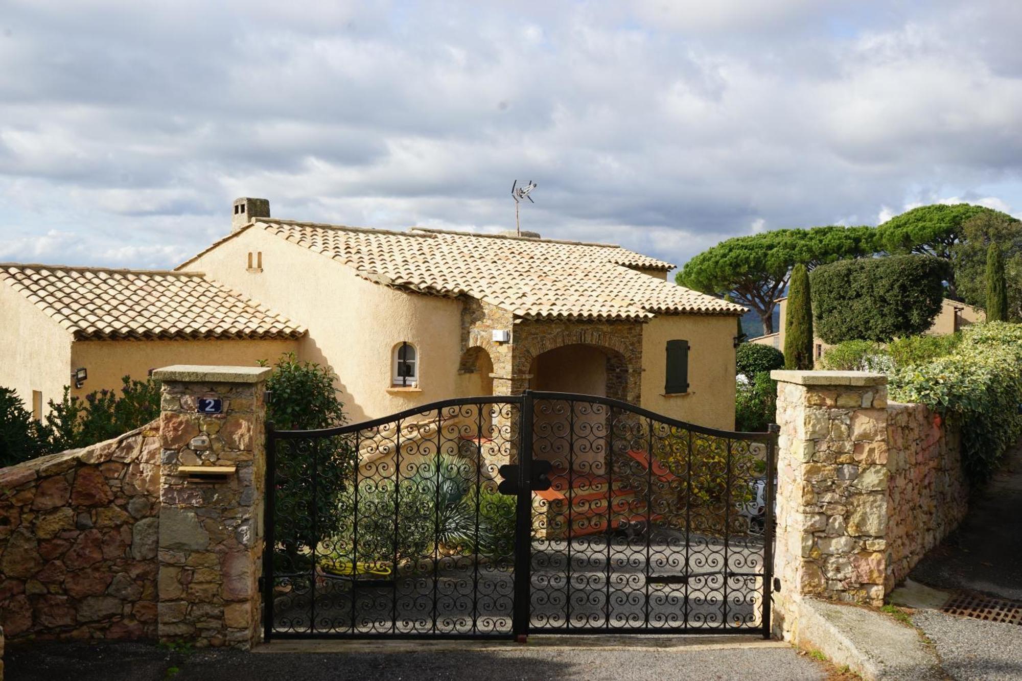 Villa Les Cades Sainte-Maxime Zewnętrze zdjęcie